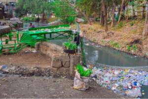 Cleaning devices at work again in Nairobi