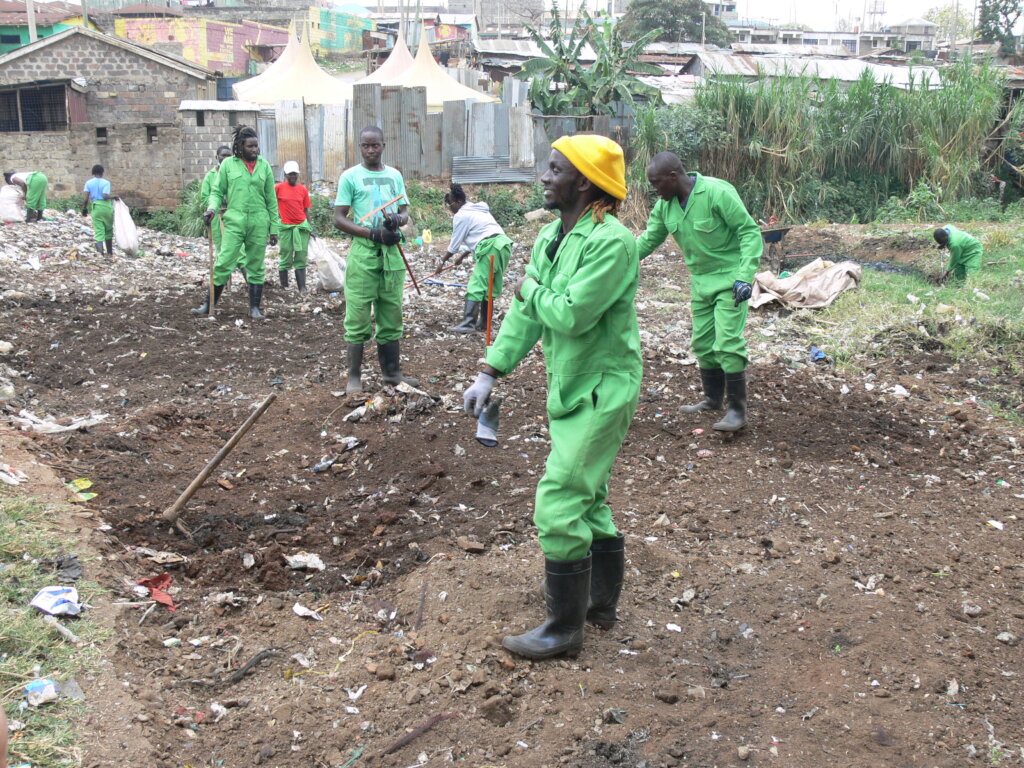 Clean a river in Migingo & stop plastic pollution