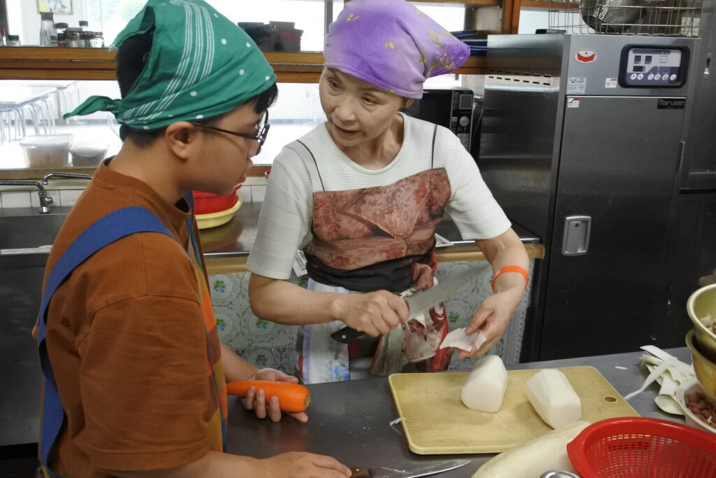 Fundraising to Invite Youth Trainees to Japan