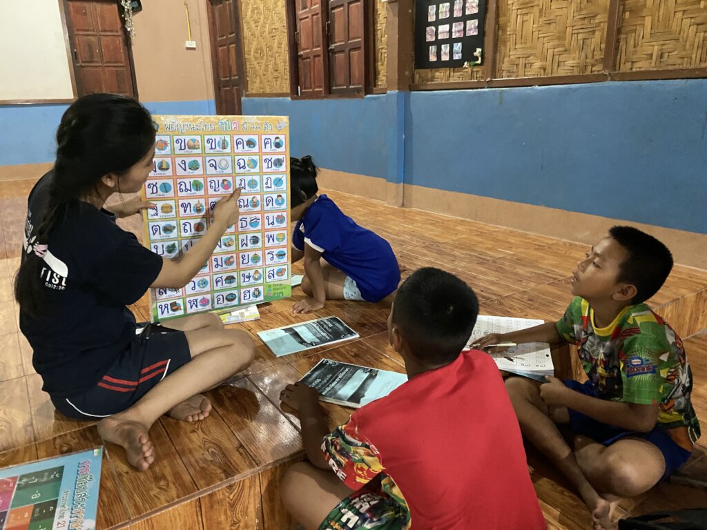 Help stateless children receive an education