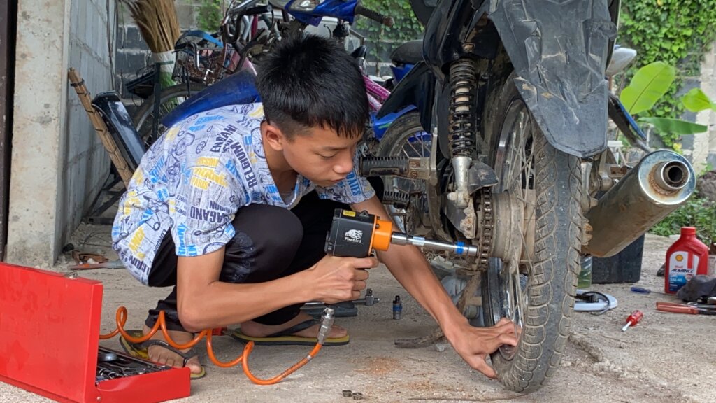 Help stateless children receive an education