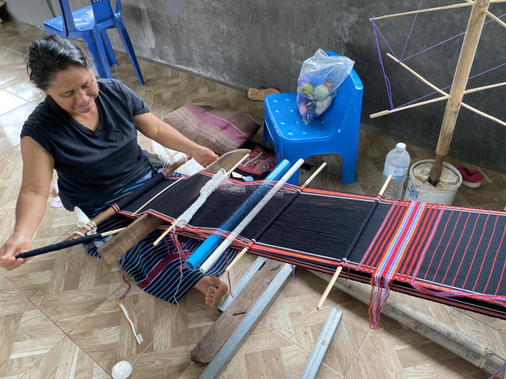 Help stateless children receive an education