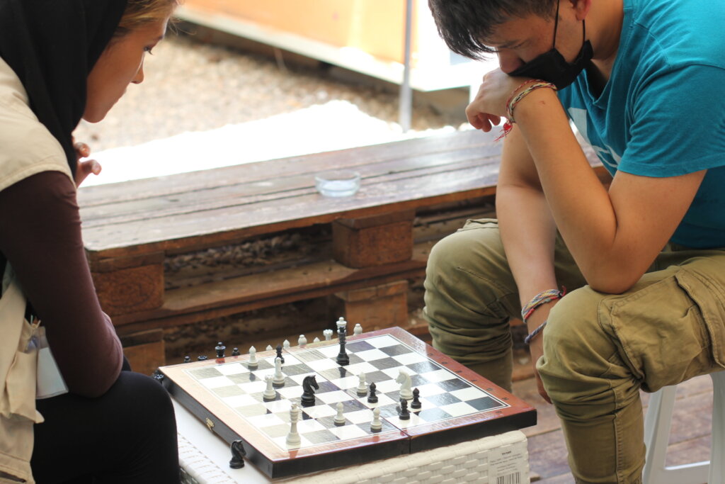 Help Asylum Seekers & Refugees Transcend Barriers