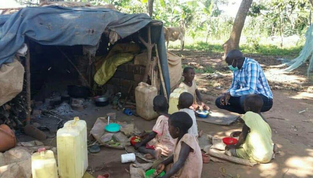 A descent shelter for 5 orphans in Uganda