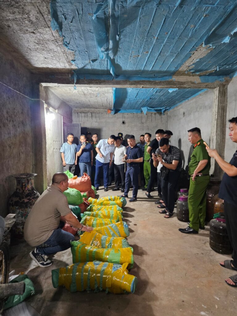 Pangolin scales and ivory seized by authorities
