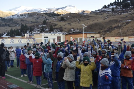 Warm Clothes for Nomad Students in Tibet 2021