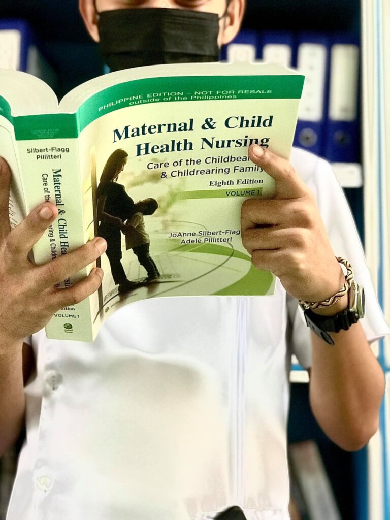 Help 50 Muslim Nurses Receive Textbooks & Supplies