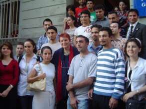 Turkan Saylan with university students