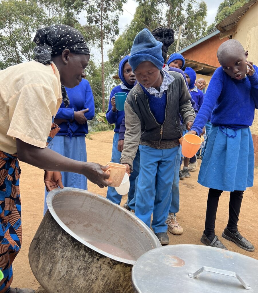 Morning porridge at Thinu