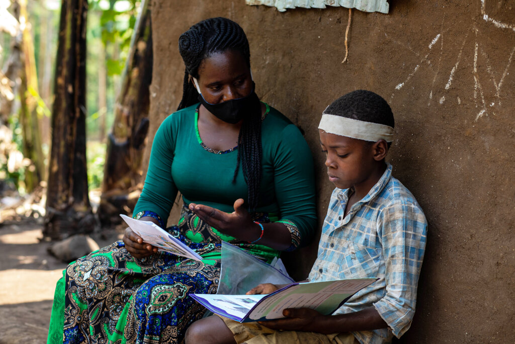 Support Ugandan children to learn digital skills