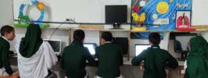 students at computer lab