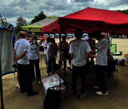 Group of scholars volunteering at Nagoya Walkathon