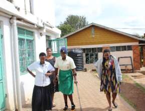 AR walks with HAU nurse and social worker