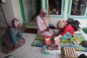 Food packages distribution for affected families