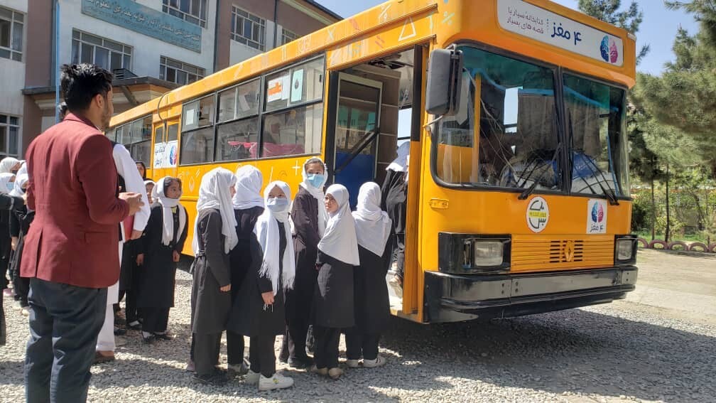 Primary School Girls Visiting Charmaghz Libraries