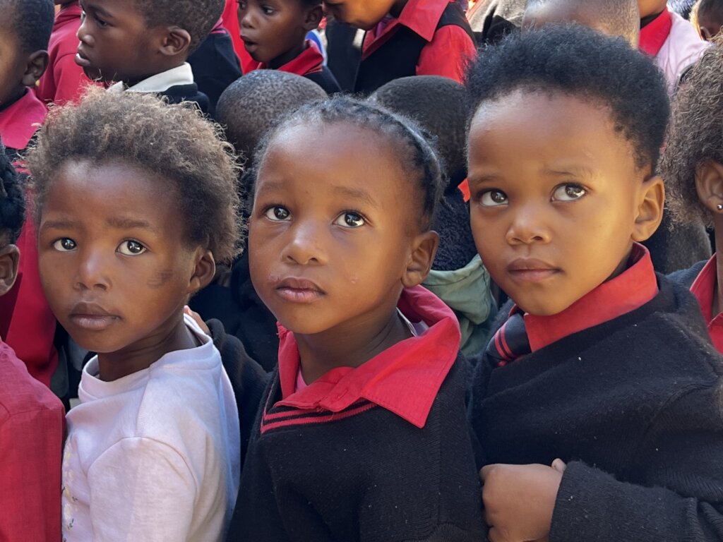 South African Computer Lab for 450 Children