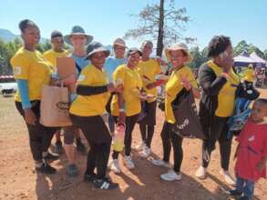 Community Preschool teachers participating in hike