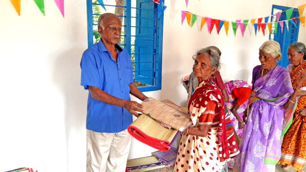 Provide Meal to neglected elders
