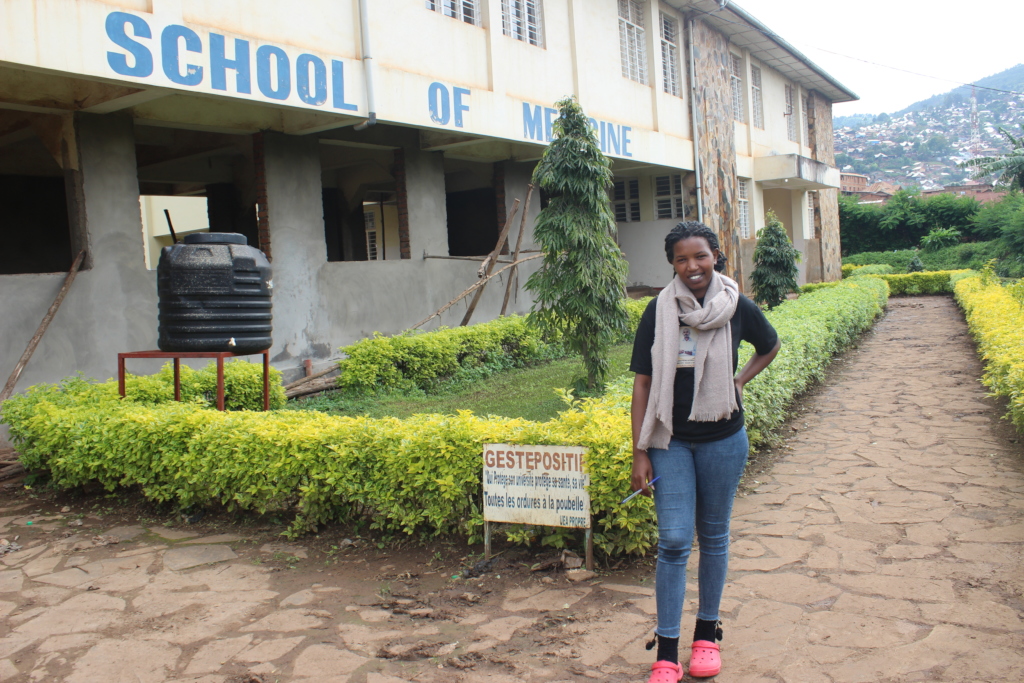 Aimee in Front of School of Medicine
