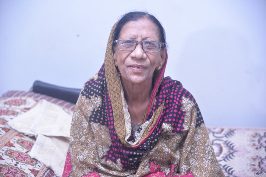 Sponsor an abandoned Senior Citizen in Pakistan