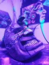Wood mask in Neon expo - by Mixteyot