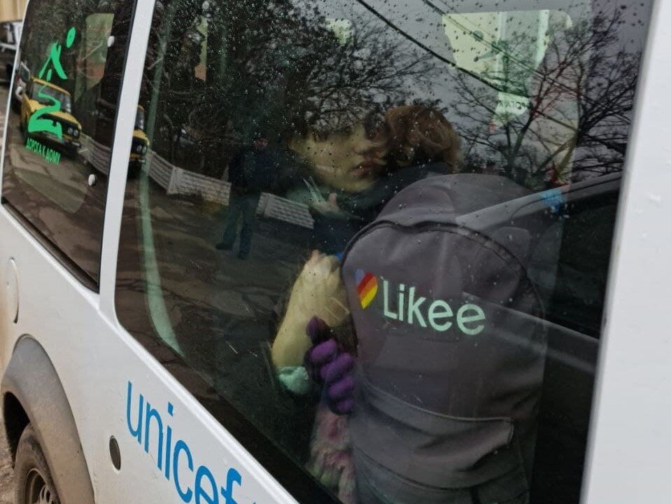 UKRAINE. FAMILIES IN WAR ZONE NEED URGENT HELP.