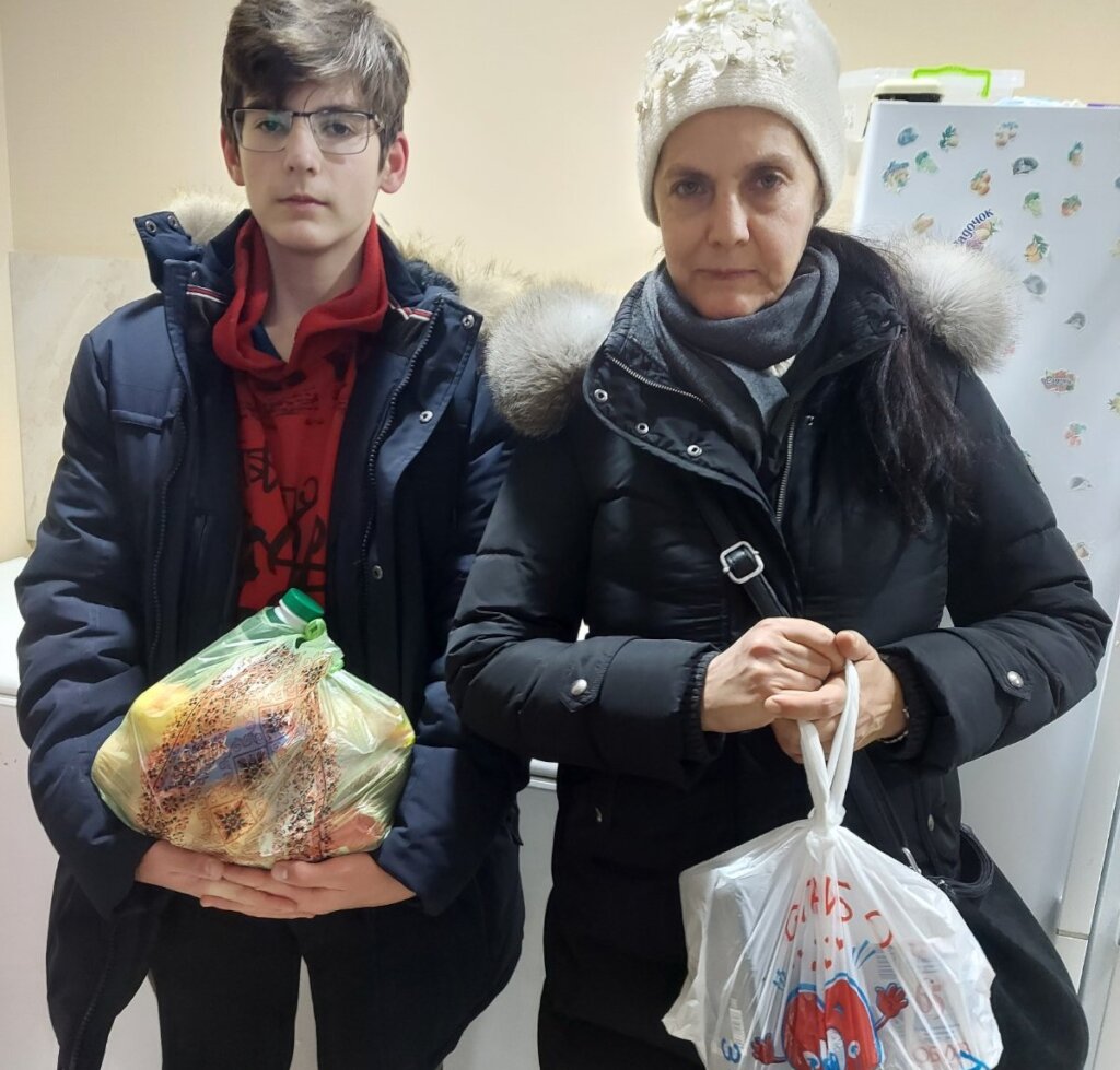 UKRAINE. FAMILIES IN WAR ZONE NEED URGENT HELP.
