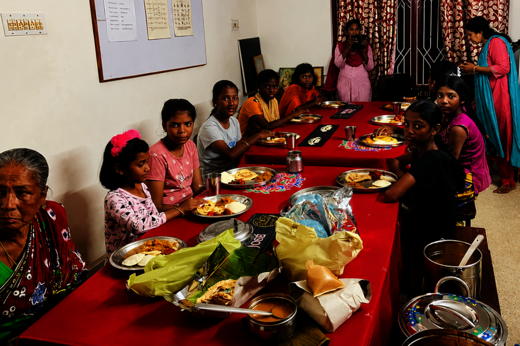 Nourishing Hope: 500 Weekly Meals