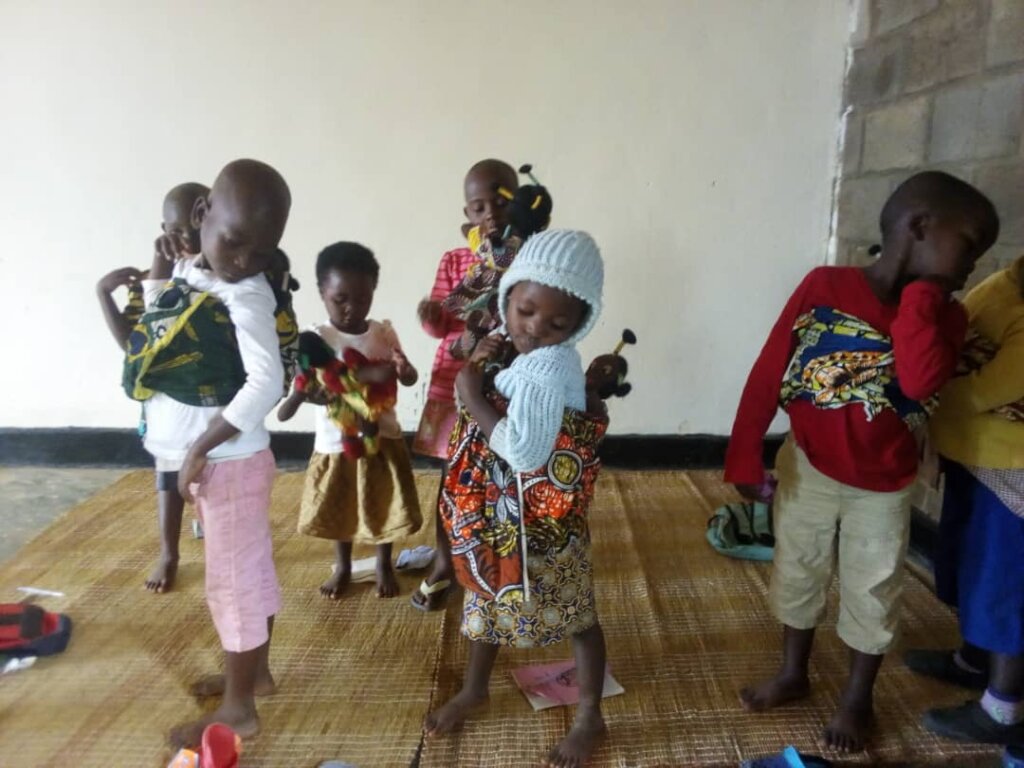 Build  A Meeting Room For "Left Behind" Students