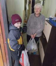 Deliver food packs to homes.