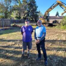 Construction mgr Gary Lee & co-founder Bob Trausch