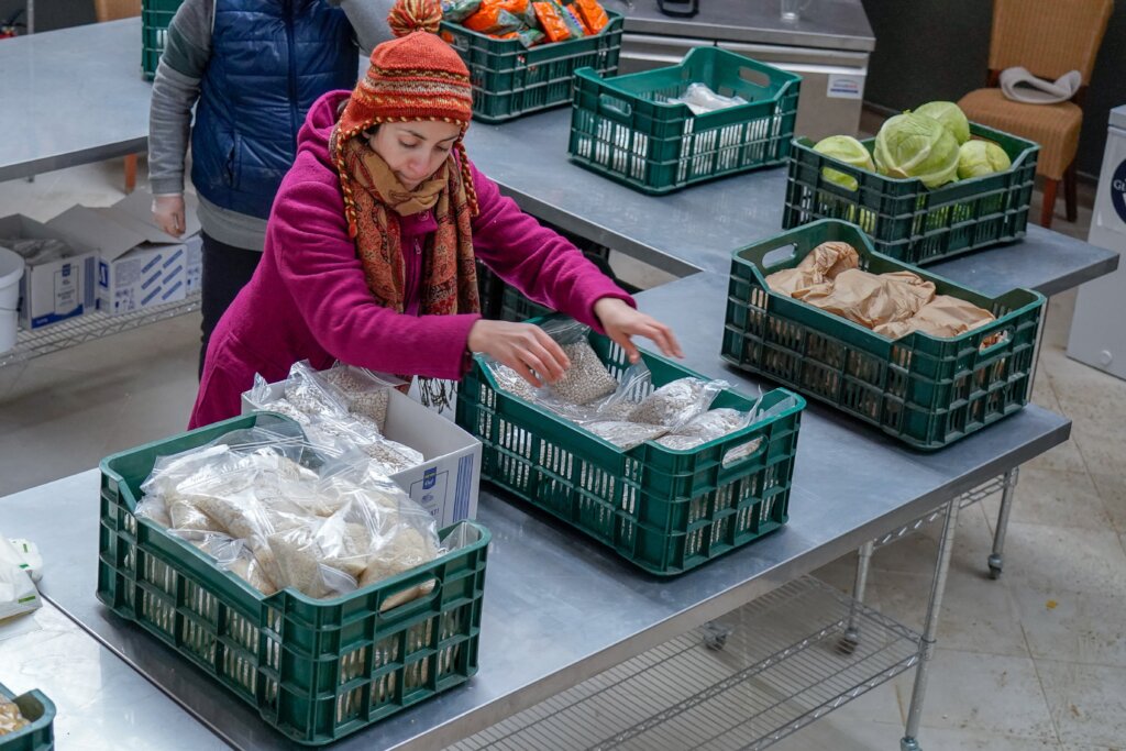 Help us feed refugees from Ukraine