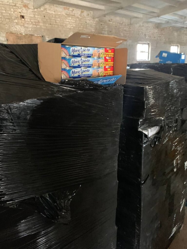 Humanitarian aid to lonely elderly people