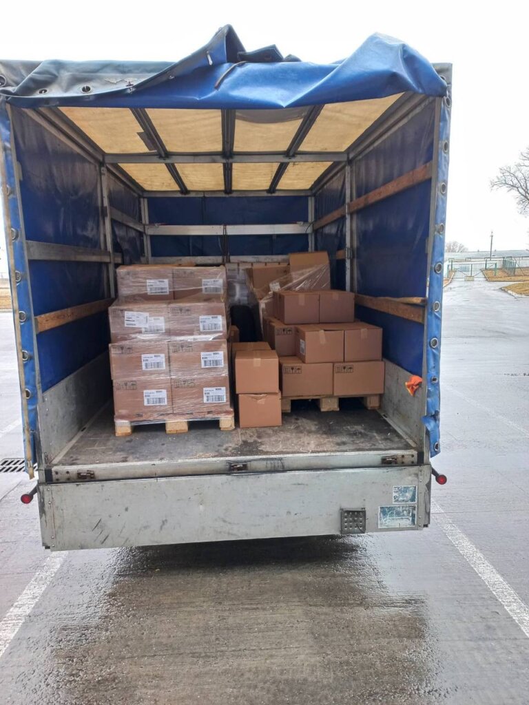 Humanitarian aid to lonely elderly people
