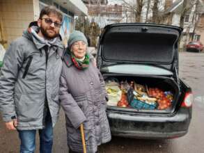 Grocery set for a single granny