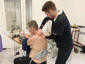 (Individualized rehabilitation using equipment)