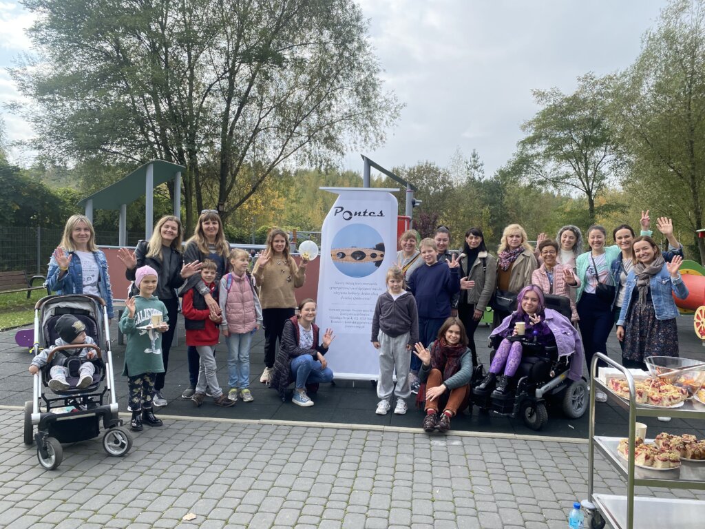 Support displaced Ukrainians in Poland