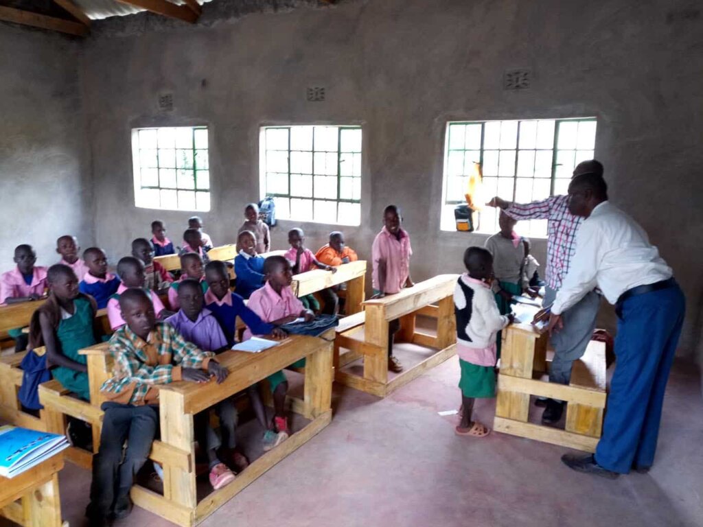 Build a Classroom w/ Travel Influencer Secrets