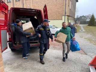 Help refugees from eastern Ukraine