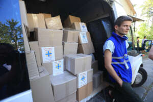 In-kind distribution (c) Caritas Ukraine