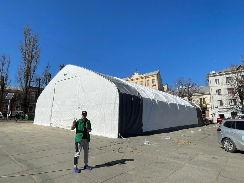 Help Ukrainian refugees