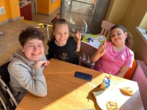PAY IT FORWARD - Little Sasha