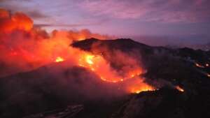 Terrifying nightfall images ..WILDFIRE EVERYWHERE