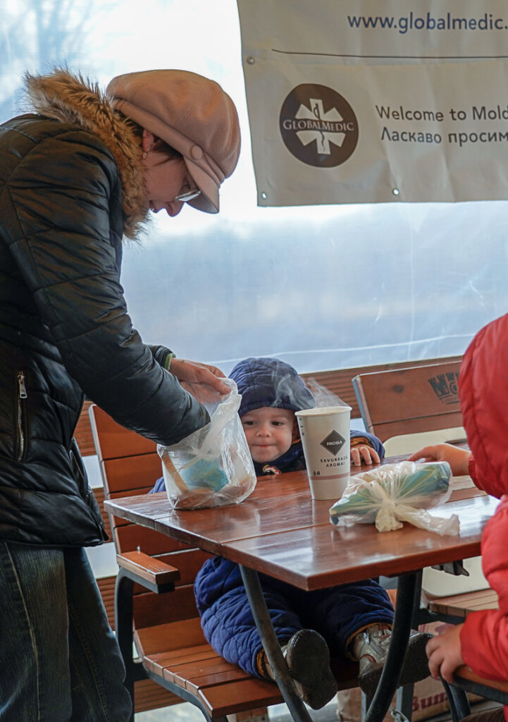 Warm Meals at the Border