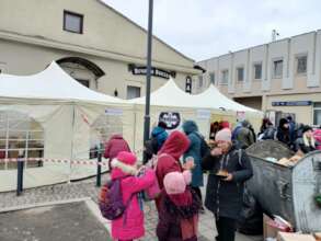 Free Meals at Train Station in Ukraine