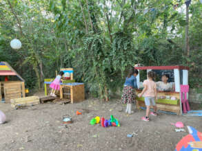 Play, Session for Women and Children