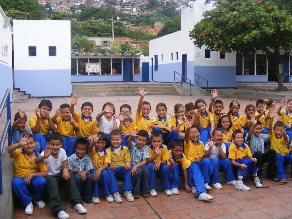 Educate 160 Colombian orphans and conflict victims