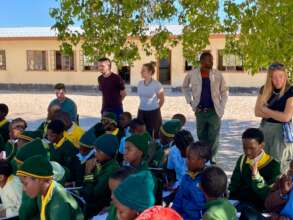 EfA staff, visiting students & EEC children