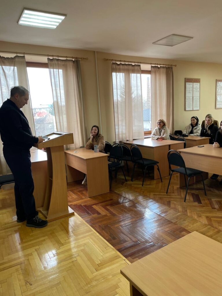 Safe Space to Talk: Psychological help for Ukraine