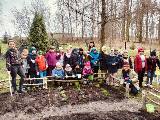 Resiliency Gardens for Ukrainian Refugees and IDPs